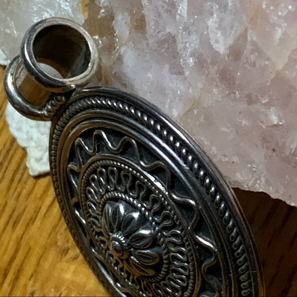 Boho Floral Bali Design Pendant 925 Sterling - Picture 4 of 9